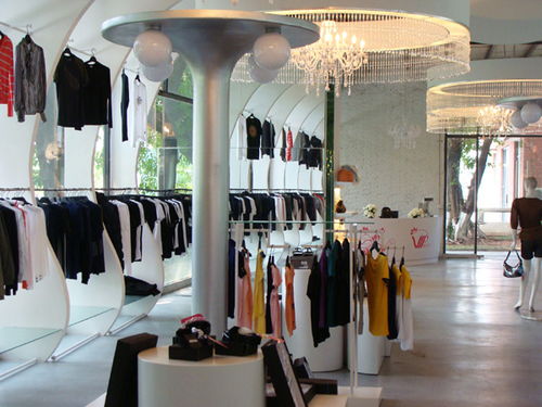 新零售浪潮下，服裝服飾行業(yè)如何破局而出，重塑競爭力